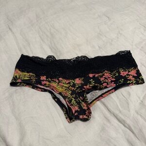 Victoria's Secret Black Floral Lace Hipster Panty